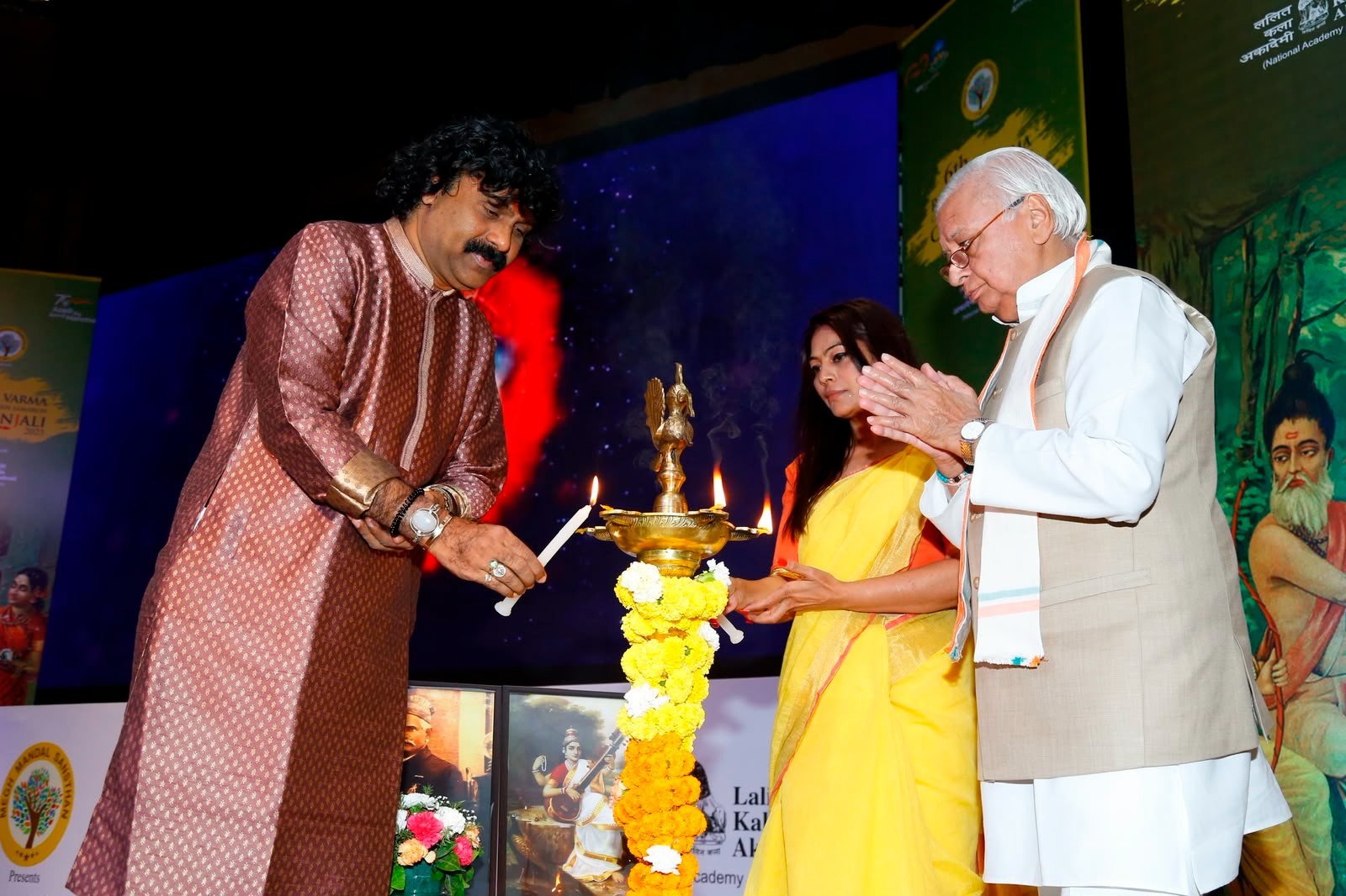 Lighting of the ceremonial lamp at Chitranjali 2023
