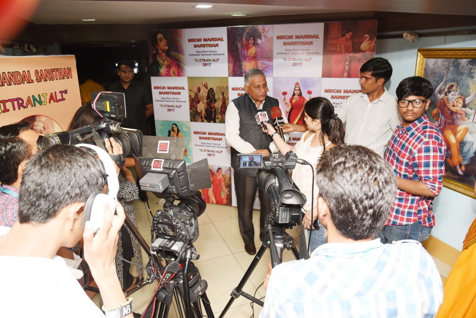 General (Dr.) V. K. Singh speaking to the press at Chitranjali