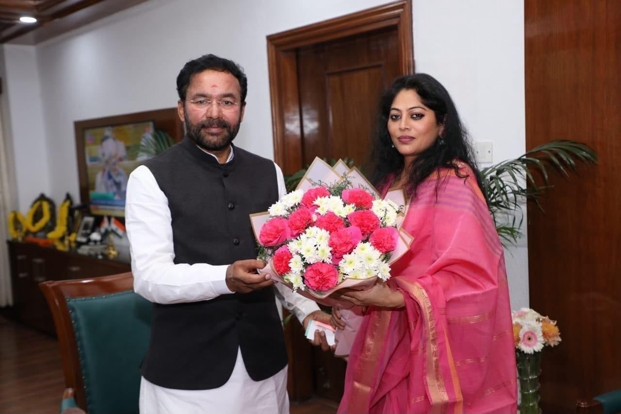 The Union Minister of Culture, Shri G. Kishan Reddy, welcomed by the Secretary